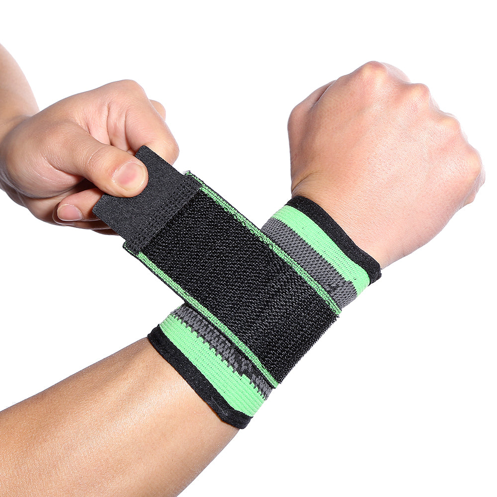 1PCS Adjustable Wrist Support Brace Brand Wristband Men and Women Gym Wrestle Professional Sports Protection Wrist