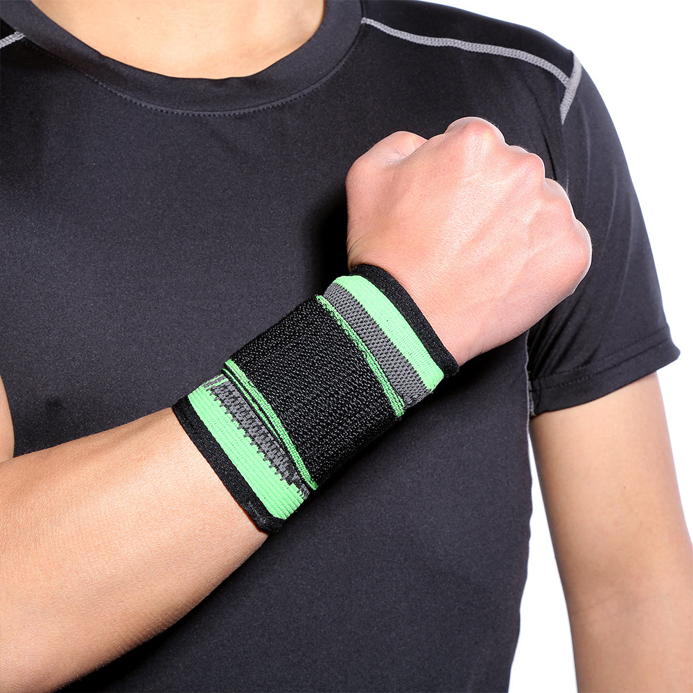 1PCS Adjustable Wrist Support Brace Brand Wristband Men and Women Gym Wrestle Professional Sports Protection Wrist